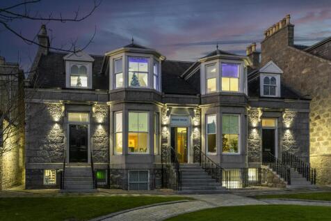 BishopHouse_327HDR.jpg