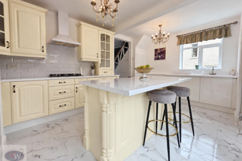Kitchen 2.png