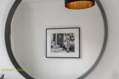 88050a7b-7ed1-498...