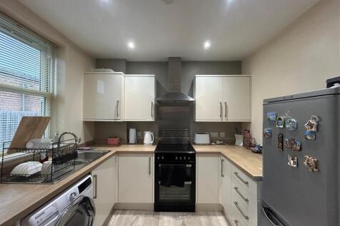 Maybury Close, Kettering, Northants photo 5
