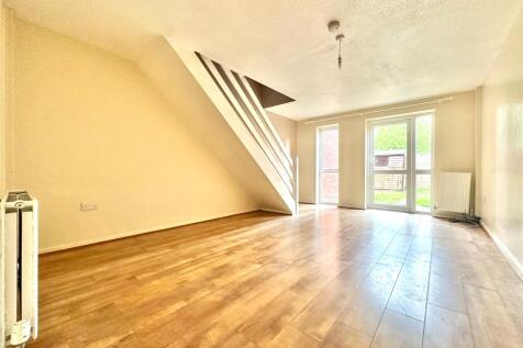 Westbury Close, Lower Bullingham, Hereford photo 4