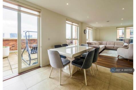 Rosenburg Road, London, W3 photo 5