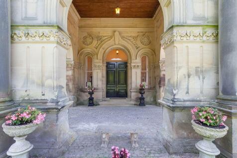 BIDDULPH GRANGE ENTRANCE DOOR