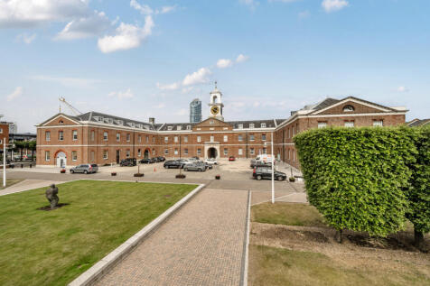 1329401-19-6883b4...