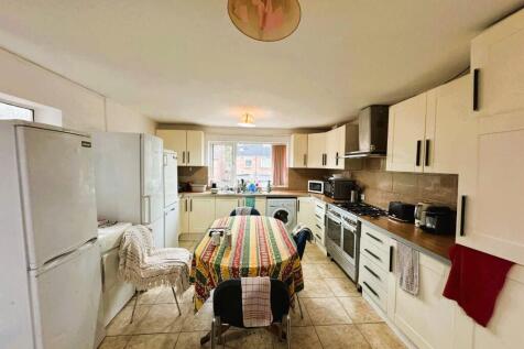 Harlaxton Drive, Lenton, NG7 photo 3