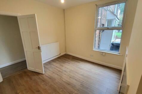 Victoria Road, Bedford photo 5