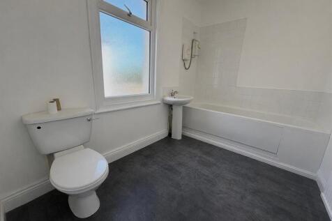 St. Cuthberts Road, Stockton-On-Tees photo 5