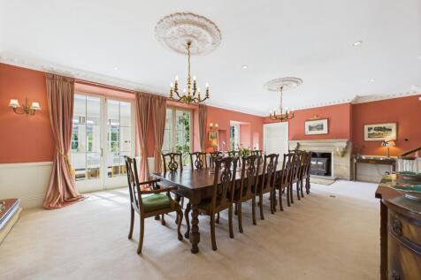 CAM04201G0-PR0078-STILL057