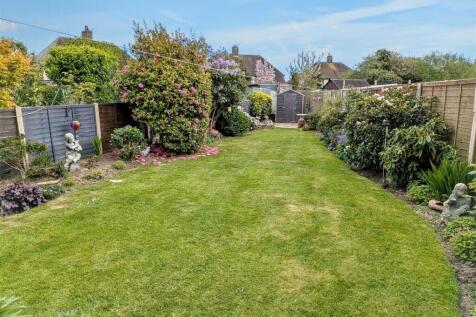 Rear garden 3 new.jpg
