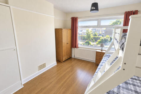 Mill Lane, Birkenshaw photo 5