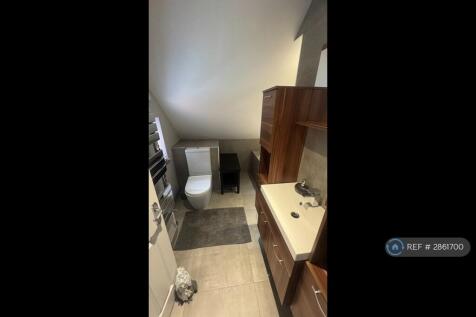 Bathroom/Toilet - Upstairs