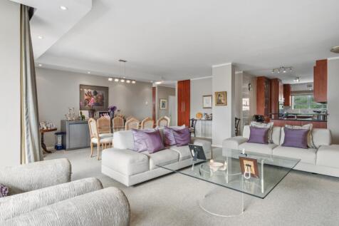 Lounge onto Dining
