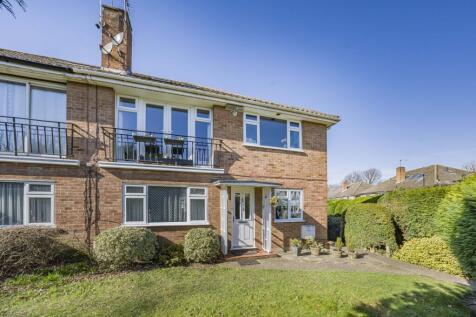 Teddington, TW11 - property photo