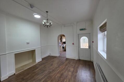 Shared livingroom/kitchen