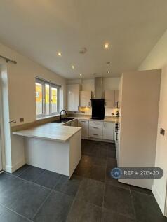 Redwing Road, Sandbach, CW11 photo 3