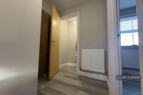 Sea View Road, Parkstone, Poole, BH12 photo 4