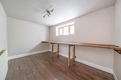 1331799-7-68922d5...