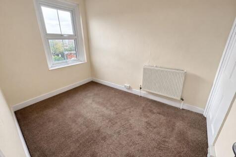 Malvern Road, Hornchurch, RM11 photo 5
