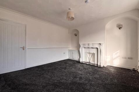 Newman Grove, Rugeley, WS15 1BW photo 3