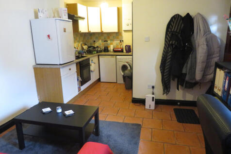 1-bed house on The Rushes, Loughborough, £737/mo