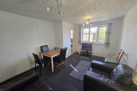 Granary Close, Edmonton, N9 photo 4