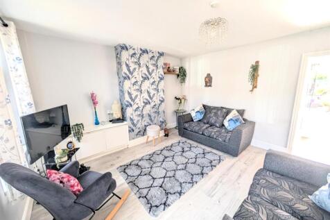 Living Room a.jpg