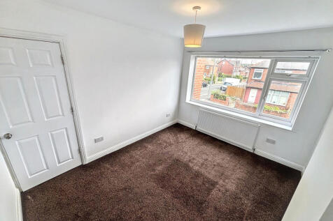 Kirkstall Mount, Leeds, West Yorkshire photo 4