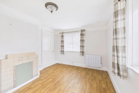 Bromley Road, Ardleigh, Colchester, CO7 7SF photo 4