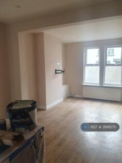 Open Plan Living Rm And Dinning Rm