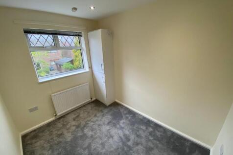 Lapwing Lane, Stockport photo 5