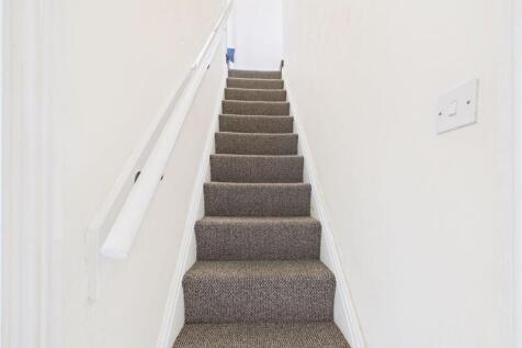  Morton Street, Middleton - Stunning 2-Bedroom Mid-Terraced House To Let photo 5
