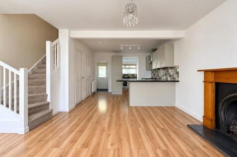 Open Plan Lounge/Kitchen