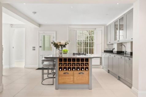 3 bedroom Apartment for rent