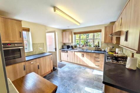 Kitchen / breakfast room