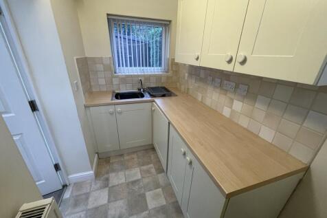 Southpool Close, Bramhall, Stockport photo 4