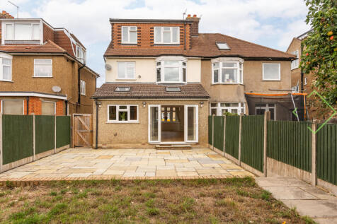 39 Kilvinton Drive, Enfield, EN2 0BE-13