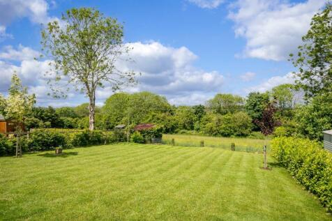 25 - Oakwood House - GL54 4NQ - Web.jpg