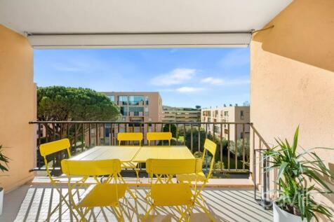 renovated apartment Saint-Tropez