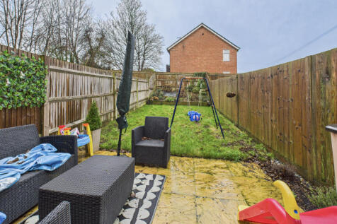 2-CAM04968G0-PR0096-STILL005