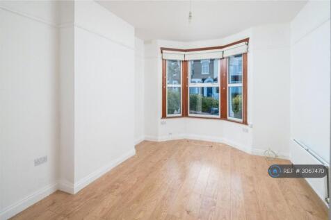 Ground Floor Front Bedroom