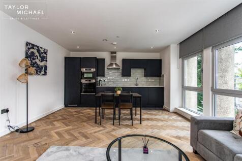 Kitchen / Living Room