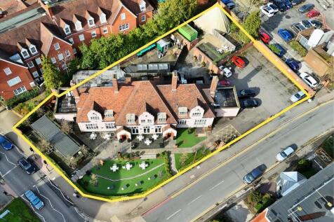 Beech House, Solihull Yellow Line Boundary.jpg