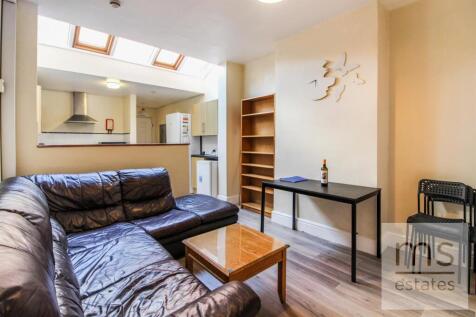 4-bed terraced on £125pppw Mettham Street, Lenton, Nottingham, £2,167/mo