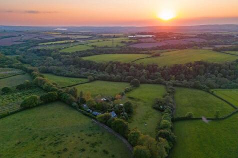 664dda19d479d_Littlewood-Farm-Dusk-41