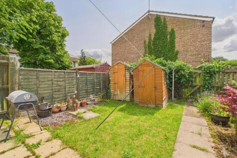 CAM01909G0-PR0347-STILL006