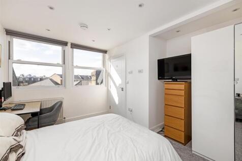 2, 428 Durnsford Road Hi-9.jpg
