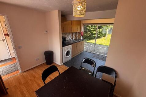 Northdown Road, Hatfield photo 3