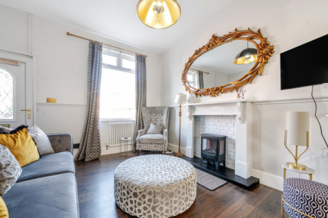 Living room 2