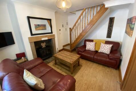 2  Sitting Room