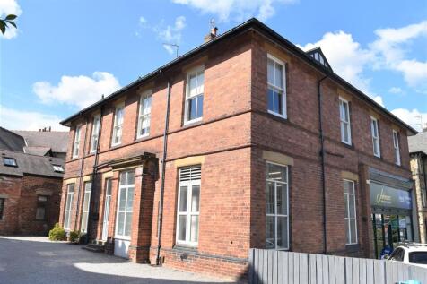 2 Bedroom Flat in HG2 8AA